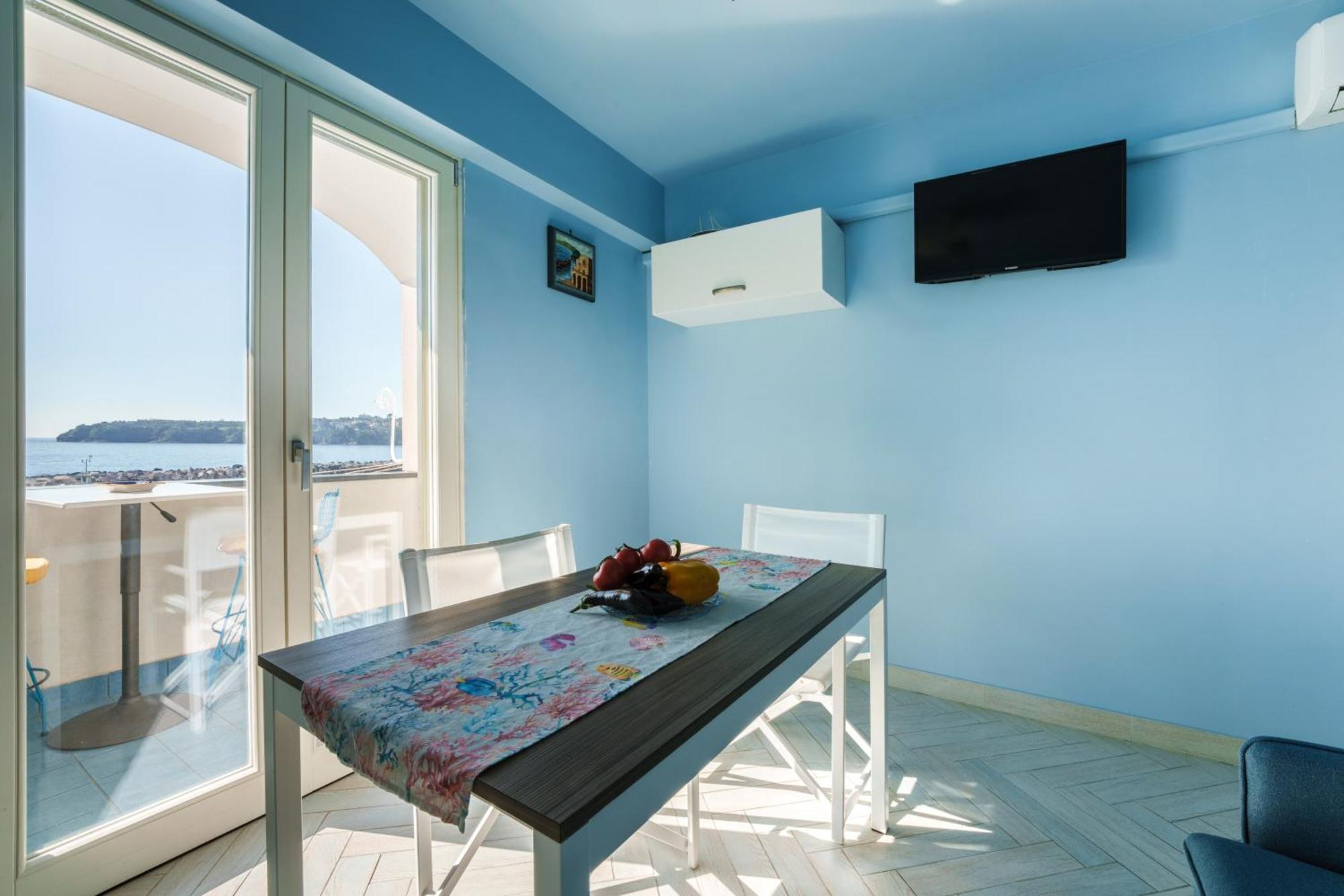 Casa Claudia Two Overlooking The Sea Bk Apartment *